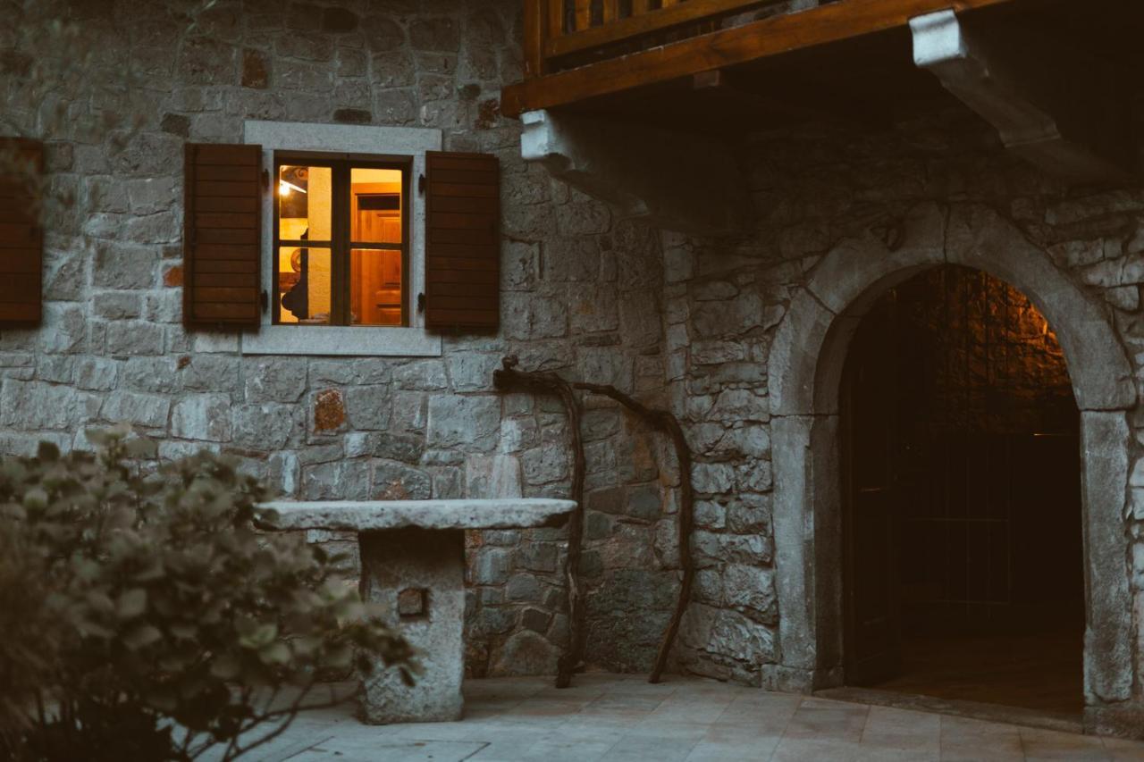 Гостевой дом Skerlj Wine Estate Tomaj Экстерьер фото